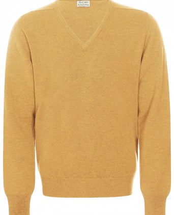 William Lockie V-Ausschnitt-Pullover aus Lammwolle | Erntegold
