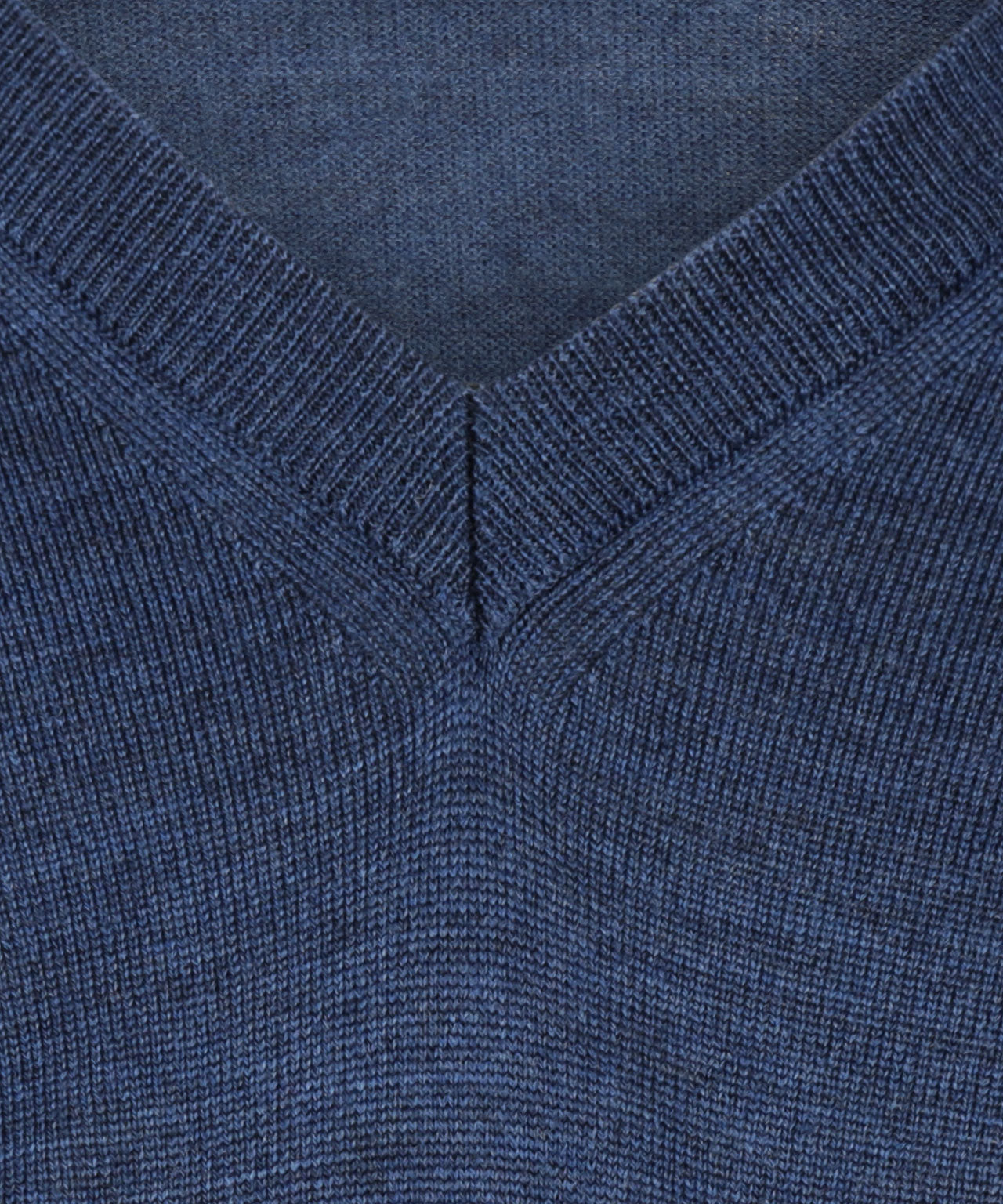 Merino wool v-neck sweater | Blue