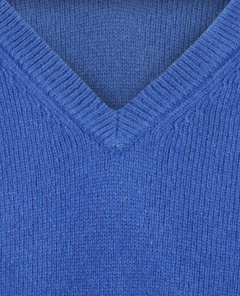 Klassischer Lammwollpullover mit V-Ausschnitt | Blau