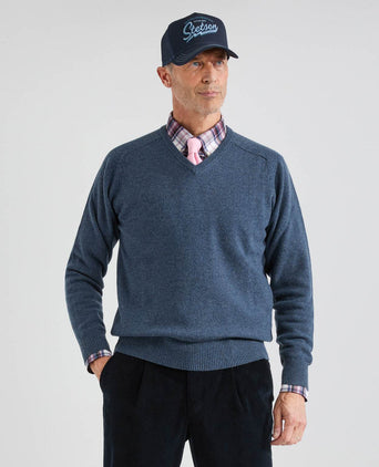 Klassischer Lammwollpullover mit V-Ausschnitt | Denimblau