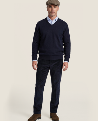 Klassischer Lammwollpullover mit V-Ausschnitt | Marineblau