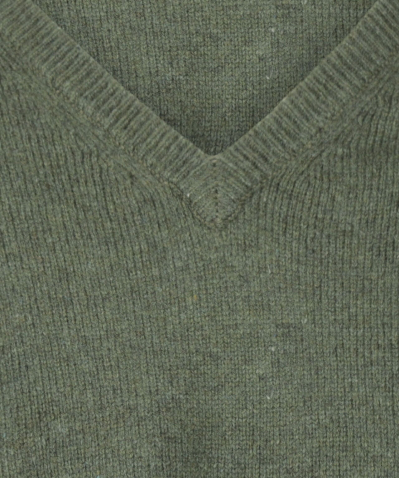 Klassischer Lammwollpullover mit V-Ausschnitt | Grün