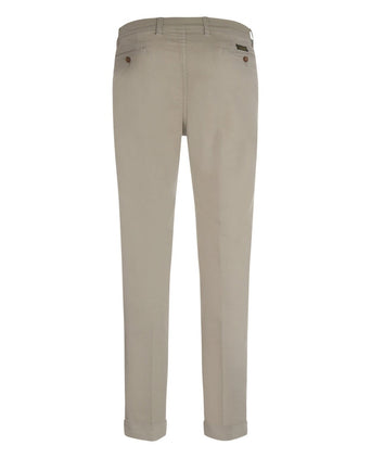 Boston-Hose mit Bundfalten und Umschlag | Braun