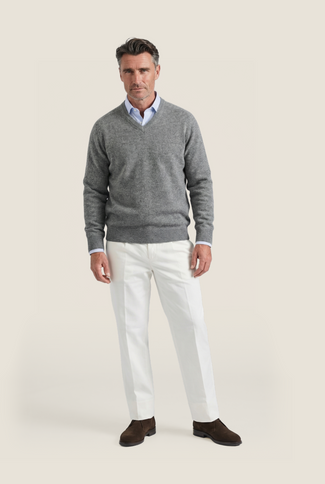 Klassischer Lammwollpullover mit V-Ausschnitt | Grau Klassischer Lammwollpullover mit V-Ausschnitt | Grau