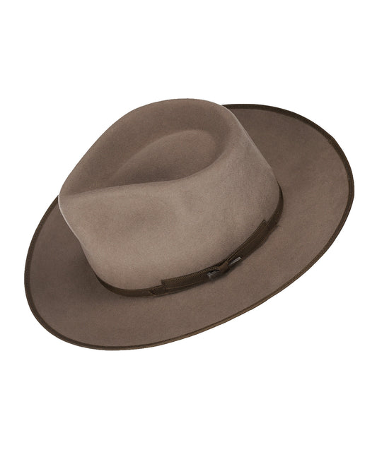 Bailey Colver Hut | Grau