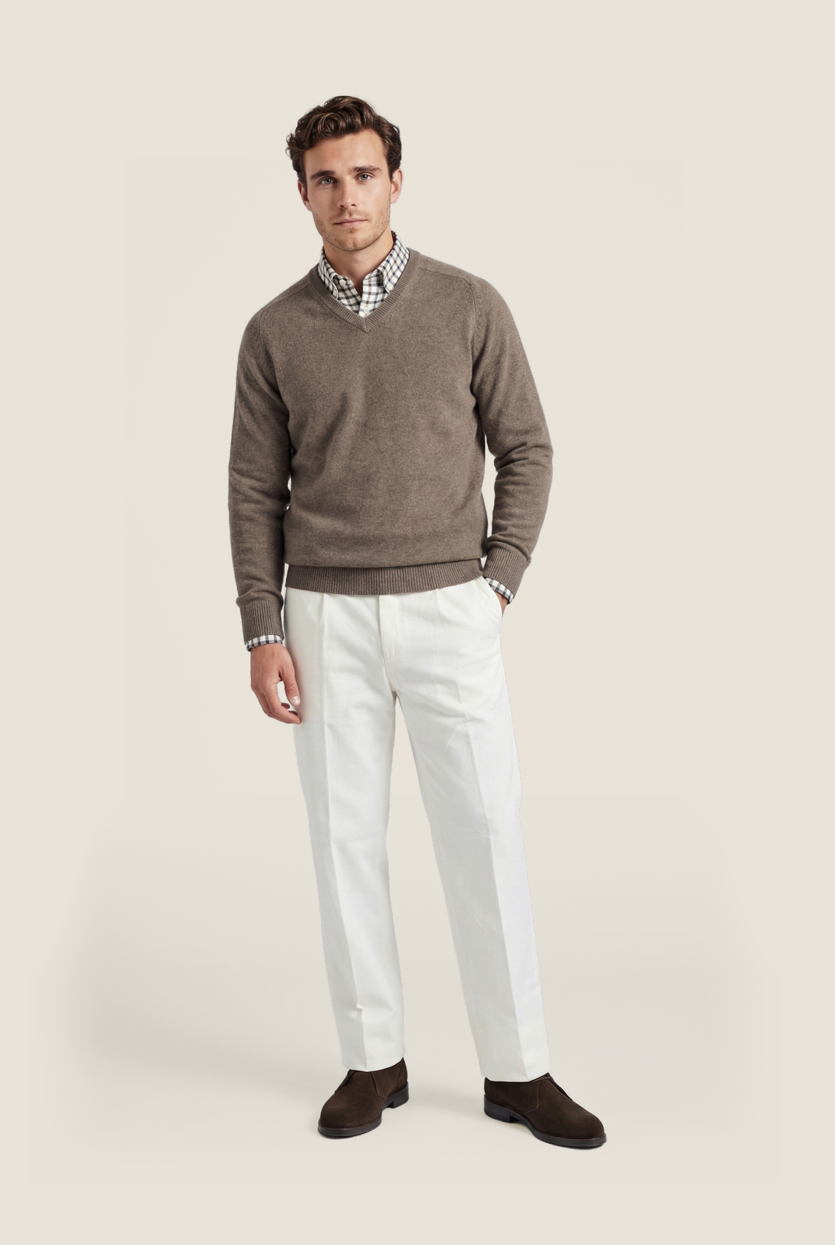 Klassischer Lammwollpullover mit V-Ausschnitt | Braun